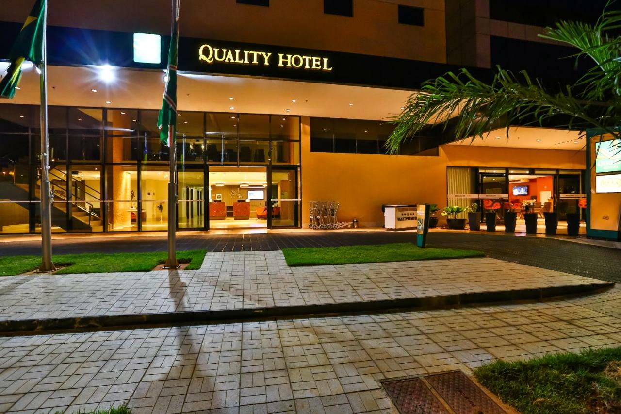 Quality Hotel Flamboyant Goiânia Exterior foto